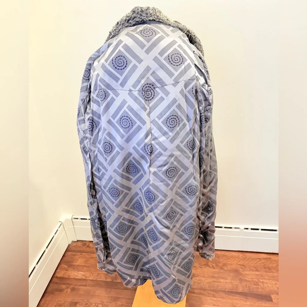 Vintage gray ASTRAKHAN LAMB sheep & Suede coat Jacket with chevron pattern strip - Picture 10 of 16